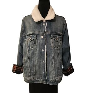 TORRID WOMANS JACKET 3
